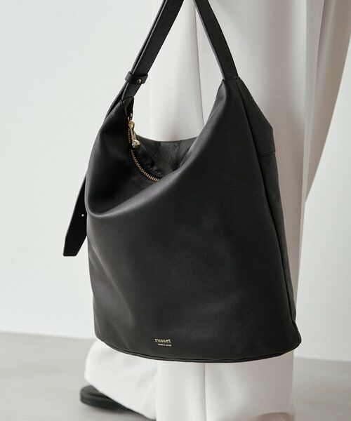 新品タグ付き ラシット　russet ブラック ショルダーバッグ ナイロンショルダーバッグ （ショルダーバッグ）｜russet
