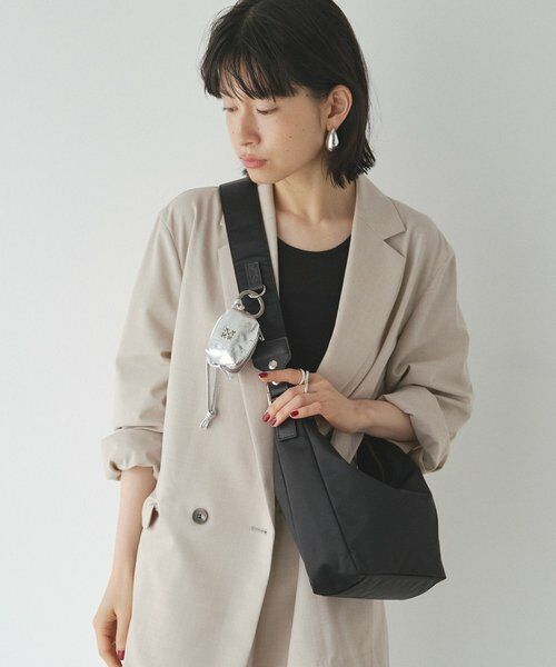 russet ラシット カラビナ付き レザーミニポーチ型チャーム シルバー 楽天市場】カラビナ付き レザーミニポーチ型チャーム russet