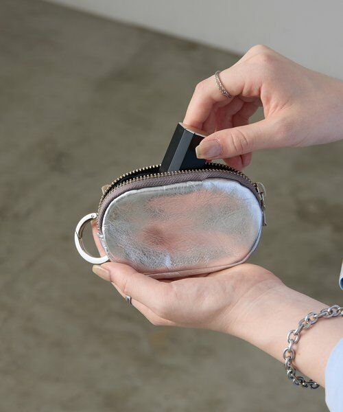 ソフトレザーカラビナ付き横長ポーチ （キーホルダー