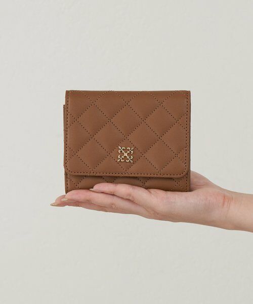 russet / ラシット 財布・コインケース・マネークリップ | キルティングレザー二つ折りウォレット | 詳細1