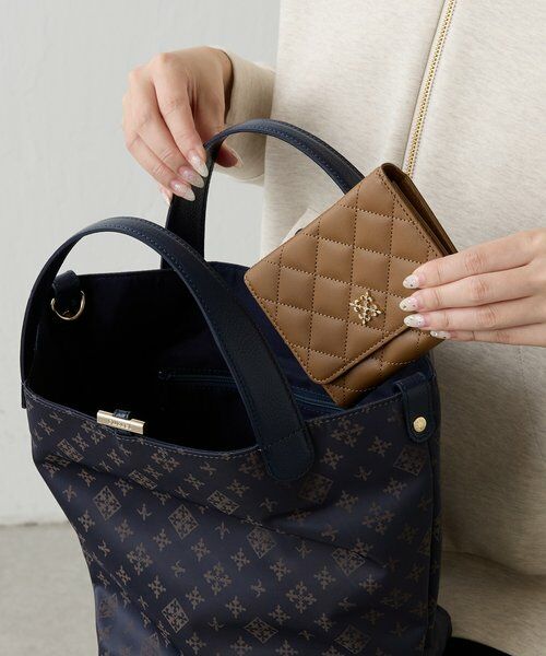 russet / ラシット 財布・コインケース・マネークリップ | キルティングレザー二つ折りウォレット | 詳細11