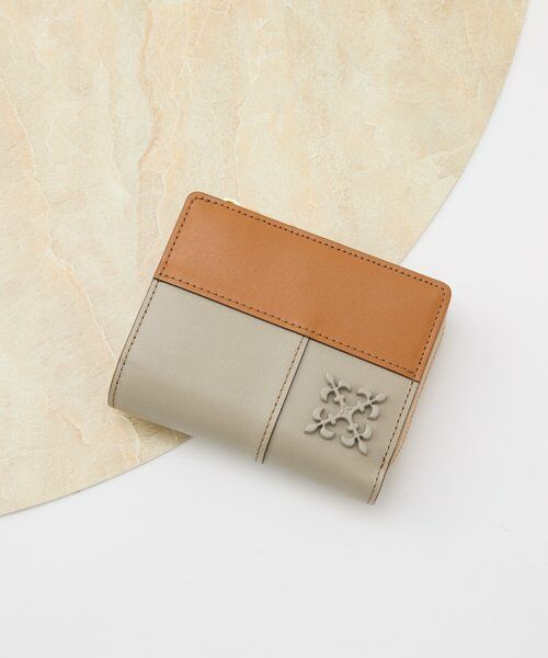 russet(ラシット)のビッグモノグラムのバッグチャーム russet(ラシット)のビッグモノグラムのバッグチャーム - メルカリ