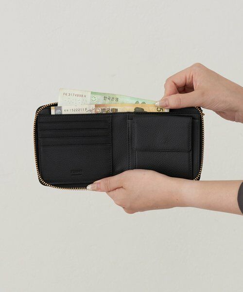 russet / ラシット 財布・コインケース・マネークリップ | エンボスモノグラムラウンドウォレット | 詳細13