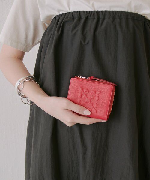 russet / ラシット 財布・コインケース・マネークリップ | エンボスモノグラムハーフウォレット | 詳細20