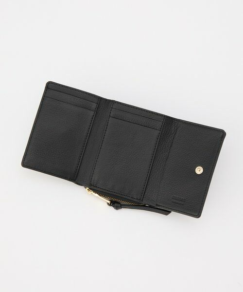 russet / ラシット 財布・コインケース・マネークリップ | エンボスモノグラム三つ折りウォレット | 詳細11