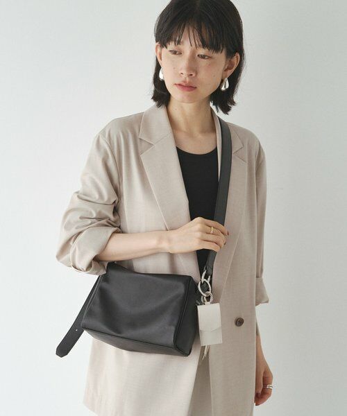 ムラ　ホリデーラッピング、チャーム付き リップポーチ付きレザーチャーム （キーホルダー・ストラップ