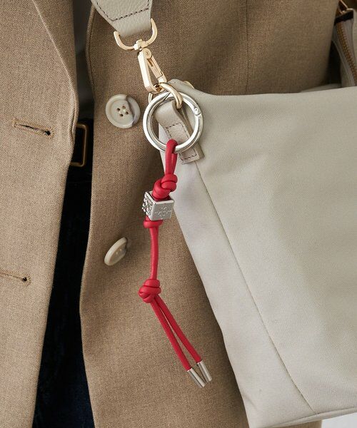 russet / ラシット キーホルダー・ストラップ | レザーコードバッグチャーム（レッド）