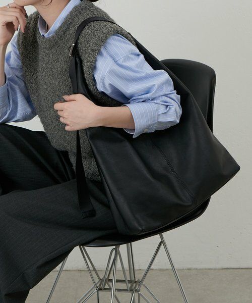 russet / ラシット ショルダーバッグ | レザーホーボーバッグ L | 詳細16