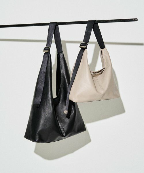 russet / ラシット ショルダーバッグ | レザーホーボーバッグ M | 詳細1