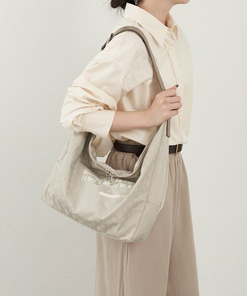 russet / ラシット ショルダーバッグ | ステンシル風プリント ナイロン2WAYショルダーバッグ | 詳細6