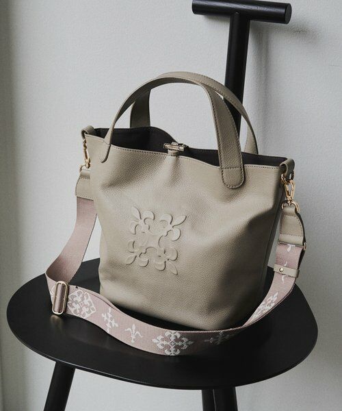 russet / ラシット トートバッグ | 《WEB限定》エンボスモノグラム2WAYミニトートバッグ | 詳細4