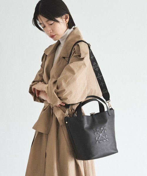 russet / ラシット トートバッグ | 《WEB限定》エンボスモノグラム2WAYミニトートバッグ | 詳細30