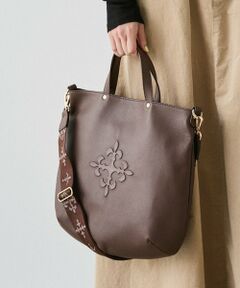 russet / ラシット トートバッグ | エンボスモノグラム 2WAYトートバッグ
