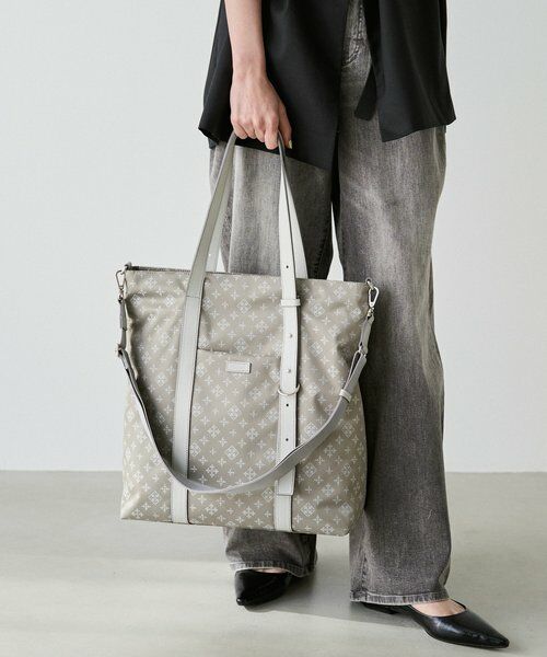 russet / ラシット トートバッグ | アシンメトリーハンドルトートバッグ（ライトグレー）