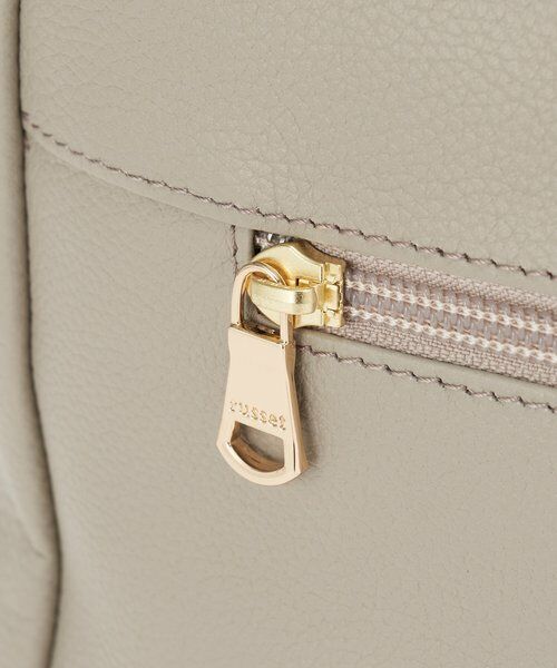 russet / ラシット ショルダーバッグ | エンボスモノグラム2WAYショルダーバッグ | 詳細18