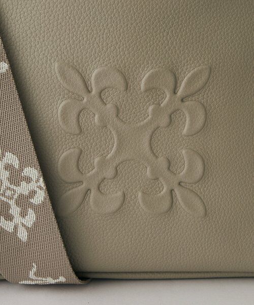 russet / ラシット ショルダーバッグ | エンボスモノグラム2WAYショルダーバッグ | 詳細23