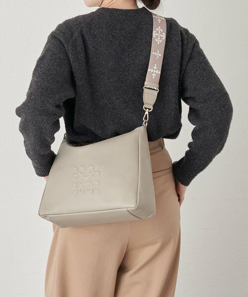 russet / ラシット ショルダーバッグ | エンボスモノグラム2WAYショルダーバッグ | 詳細27