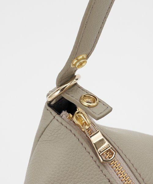 russet / ラシット ショルダーバッグ | エンボスモノグラム2WAYショルダーバッグ | 詳細13