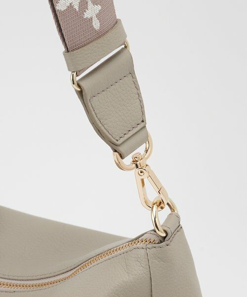russet / ラシット ショルダーバッグ | エンボスモノグラム2WAYショルダーバッグ | 詳細16
