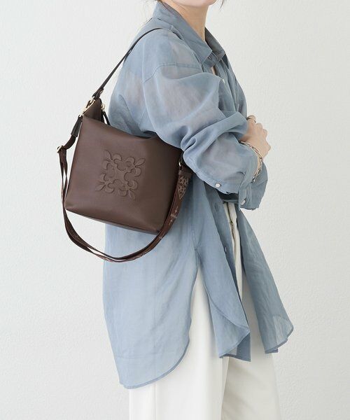 russet / ラシット ショルダーバッグ | 《WEB限定》スタンダードミニショルダーバッグ <エンボスモノグラム> | 詳細5