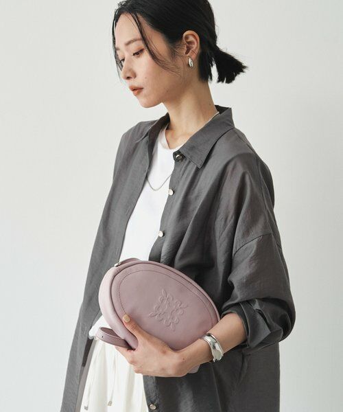 russet / ラシット ショルダーバッグ | エンボスモノグラムオーバルショルダーバッグ | 詳細29