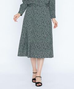 スモールリーフプリントスカート