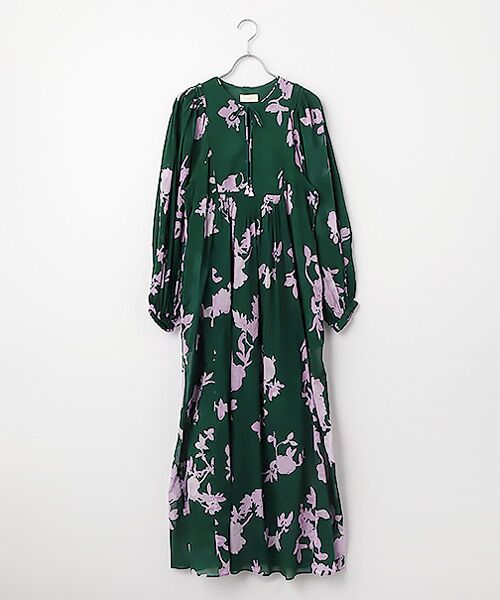 SEASON STYLE LAB / シーズンスタイルラボ ロング・マキシ丈ワンピース | Cotton Voile Rose Print Hand Smocking Dress（グリーン）