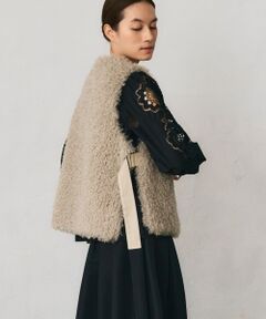 【Selected by See she me】カーリーファーVネックショートベスト