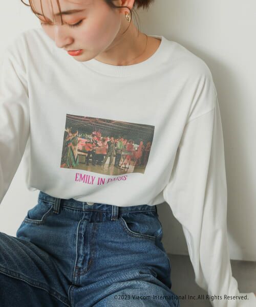 SENSE OF PLACE by URBAN RESEARCH / センスオブプレイス バイ アーバンリサーチ Tシャツ | Emily in Paris　グラフィックロングTシャツ | 詳細2