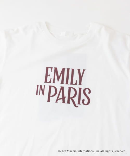 SENSE OF PLACE by URBAN RESEARCH / センスオブプレイス バイ アーバンリサーチ Tシャツ | Emily in Paris　グラフィックロングTシャツ | 詳細28