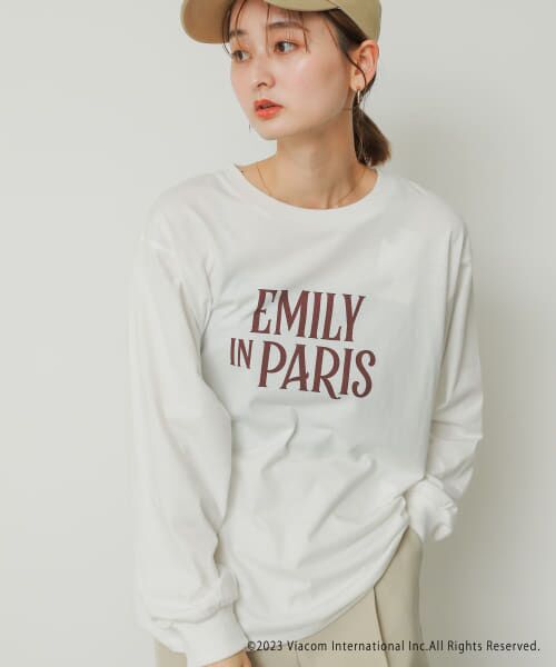 SENSE OF PLACE by URBAN RESEARCH / センスオブプレイス バイ アーバンリサーチ Tシャツ | Emily in Paris　グラフィックロングTシャツ | 詳細8