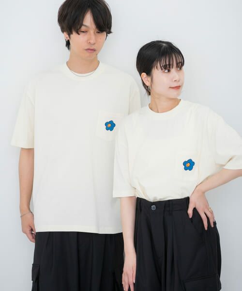 SENSE OF PLACE by URBAN RESEARCH / センスオブプレイス バイ アーバンリサーチ Tシャツ | 『ユニセックス』ポップアートフラワーグラフィックTシャツ D | 詳細2