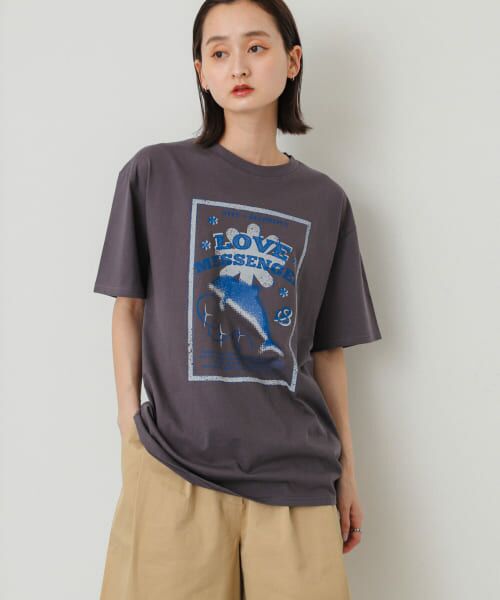 SENSE OF PLACE by URBAN RESEARCH / センスオブプレイス バイ アーバンリサーチ Tシャツ | SYEE　ドルフィングラフィックTシャツ | 詳細1