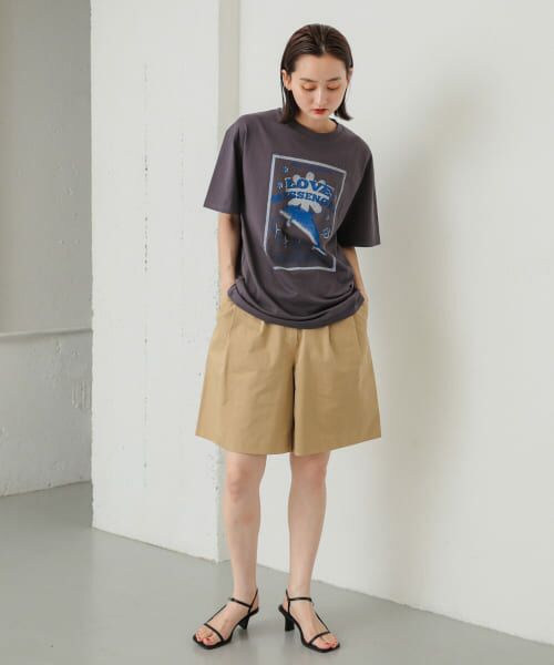 SENSE OF PLACE by URBAN RESEARCH / センスオブプレイス バイ アーバンリサーチ Tシャツ | SYEE　ドルフィングラフィックTシャツ | 詳細2