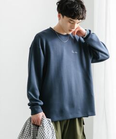 シシュウダンボールポンチロングスリーブTシャツ