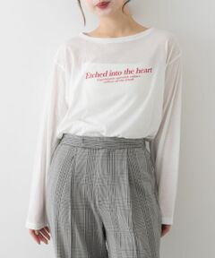 <b>おしゃれ度UP!!季節を問わずに活躍万能アイテム</b><br><br><b>〇程よい透け感がこなれた印象を演出<br>〇ゆるっとしたシルエットでカジュアルなスタイリングに抜け感をだせる<br>〇カジュアルになり過ぎないシアー素材にシンプルながら、キャッチ―なロゴだポイントに◎</b><br><br><b>styling</b><br>ロゴT×デニムパンツの定番合わせでもシアー素材で抜け感がでたスタイリングになり、スカートと合わせれば大人っぽい雰囲気になります。<br><br>【2025 Spring/Summer】【25SS】<br><br>※この商品は、特殊なプリント加工の為、光沢感は永久的なものではありません。過度の摩擦及び繰り返しのクリーニングによる表面劣化のついてはご了承下さい。<br>※ピリングができやすい素材を使用しています。ピリングができた場合は、引っ張ろうとはせず、ハサミや毛玉取り器などで、ひとつひとつ取り除いて下さい。<br>※その他お取り扱いに関しましては、商品に付属のアテンションタグをご覧ください。<br><br>※商品画像は、光の当たり具合やパソコンなどの閲覧環境により、実際の色味と異なって見える場合がございます。予めご了承ください。<br>※商品の色味の目安は、商品単体の画像をご参照ください。<br><br><b>▼お気に入り登録のおすすめ▼</b><br>お気に入り登録商品は、マイページにて現在の価格情報や在庫状況の確認が可能です。<br>お買い物リストの管理に是非ご利用下さい。<br><br><h4 class="material">素材感</h4><br><b class="line-height-120p">透け感 : あり<br>伸縮性 : あり<br>裏地 : なし<br>光沢 : なし<br>ポケット : なし</b>