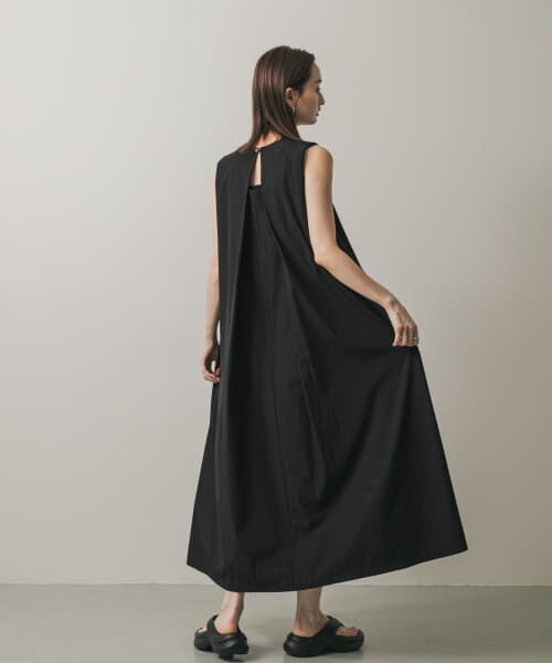 NATURAL BEAUTY BASIC ワンピース サッカーオフショルIライン