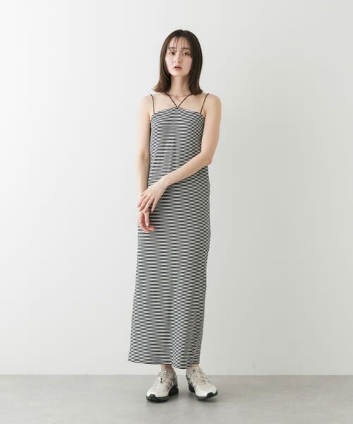 セール】 ホルターネックカップツキキャミワンピース