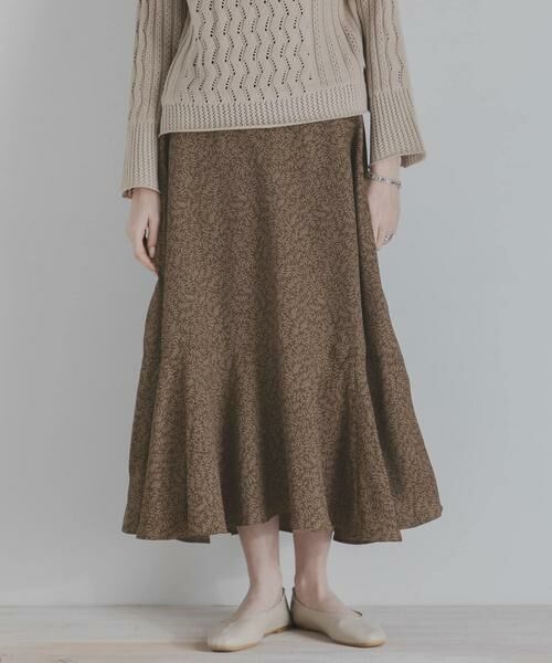 SENSE OF PLACE by URBAN RESEARCH / センスオブプレイス バイ アーバンリサーチ スカート | リーフプリントティアードスカート(ブラウン系その他)