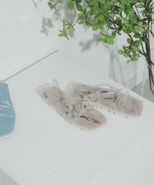 SENSE OF PLACE by URBAN RESEARCH/センスオブプレイス バイ アーバンリサーチ PVCストラップクリアソールフラットサンダル モカ L