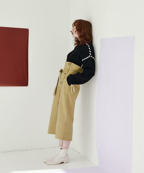 SENSE OF PLACE by URBAN RESEARCH/センスオブプレイス バイ アーバンリサーチ ボタンディテールアイラインスカート ライトカーキ S SENSE OF PLACE by URBAN RESEARCH/センスオブプレイス バイ アーバンリサーチ ボタンディテールアイラインスカート ライトカーキ S