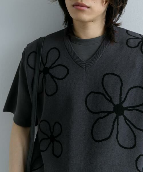 SENSE OF PLACE by URBAN RESEARCH / センスオブプレイス バイ アーバンリサーチ ベスト | ポップアートフラワーニットベスト | 詳細1