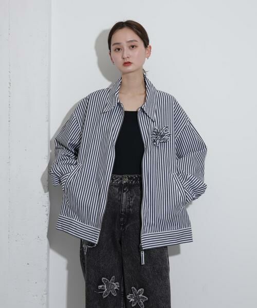 SENSE OF PLACE by URBAN RESEARCH / センスオブプレイス バイ アーバンリサーチ ブルゾン | hxcyyd × SOP　ストライプフラワーコサージュシャツブルゾン(UNISEX) | 詳細10