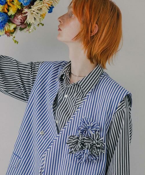 SENSE OF PLACE by URBAN RESEARCH / センスオブプレイス バイ アーバンリサーチ ベスト | hxcyyd × SOP　ストライプフラワーコサージュシャツベスト(UNISEX) | 詳細30