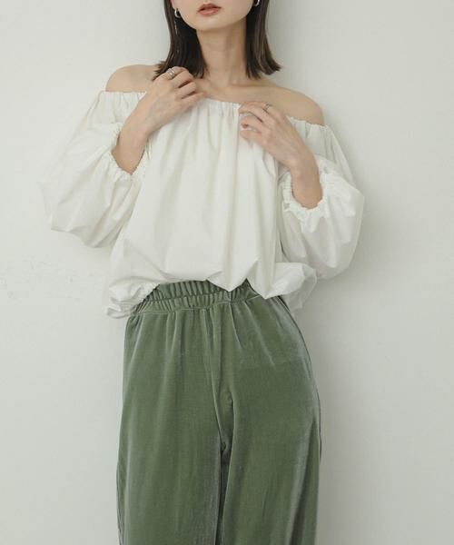 SENSE OF PLACE by URBAN RESEARCH/センスオブプレイス バイ アーバンリサーチ バルーンオフショルブラウス オフホワイト one SENSE OF PLACE by URBAN RESEARCH/センスオブプレイス バイ アーバンリサーチ バルーンオフショルブラウス オフホワイト one