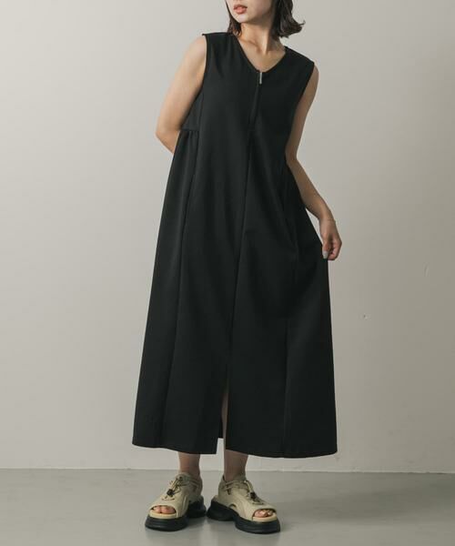 SENSE OF PLACE by URBAN RESEARCH/センスオブプレイス バイ アーバンリサーチ ZIPVネックカットワンピース ブラック one