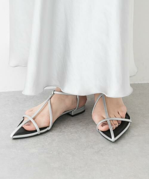 SENSE OF PLACE by URBAN RESEARCH/センスオブプレイス バイ アーバンリサーチ ポインテッドナローストラップサンダル シルバー L