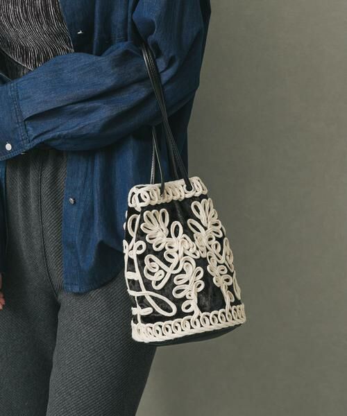 SENSE OF PLACE by URBAN RESEARCH / センスオブプレイス バイ アーバンリサーチ ハンドバッグ | コードシシュウベロアバッグ | 詳細10