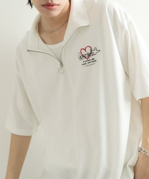 SENSE OF PLACE by URBAN RESEARCH / センスオブプレイス バイ アーバンリサーチ Tシャツ | 『WEB限定』Mark Gonzales スタンドハーフZIPドローコードTシャツ(ホワイト)