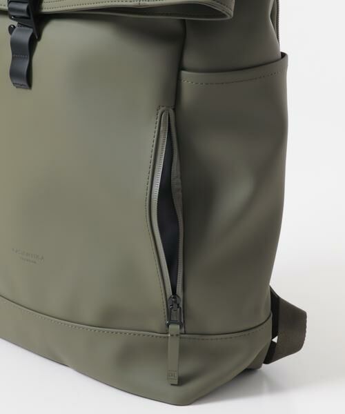 SENSE OF PLACE by URBAN RESEARCH / センスオブプレイス バイ アーバンリサーチ リュック・バックパック | 『WEB/一部店舗限定』GASTON LUGA　Splash Rolltop 16 | 詳細4